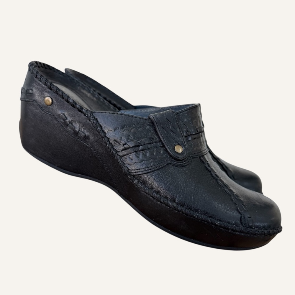 Clarks Artisan Black Leather Troy Mule Clogs Boho Stitched‎ Details Size 7.5 M